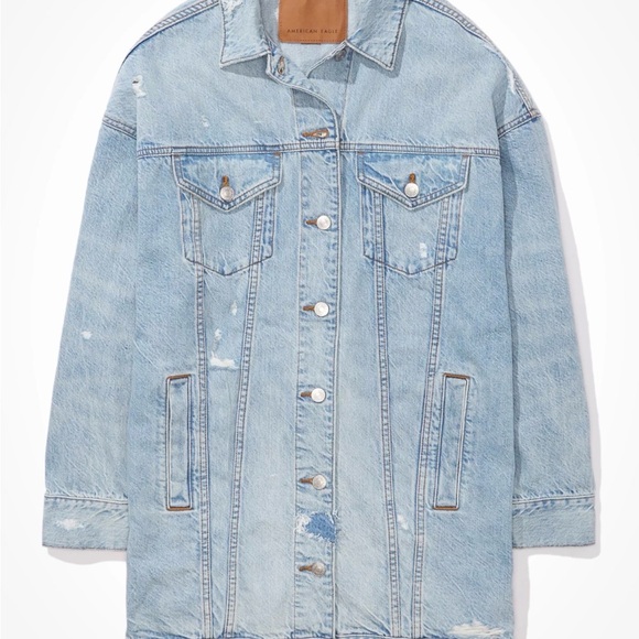 American Eagle Oversized Distressed Denim Jacket Light Wash Boyfriend Trucker - Picture 2 of 11